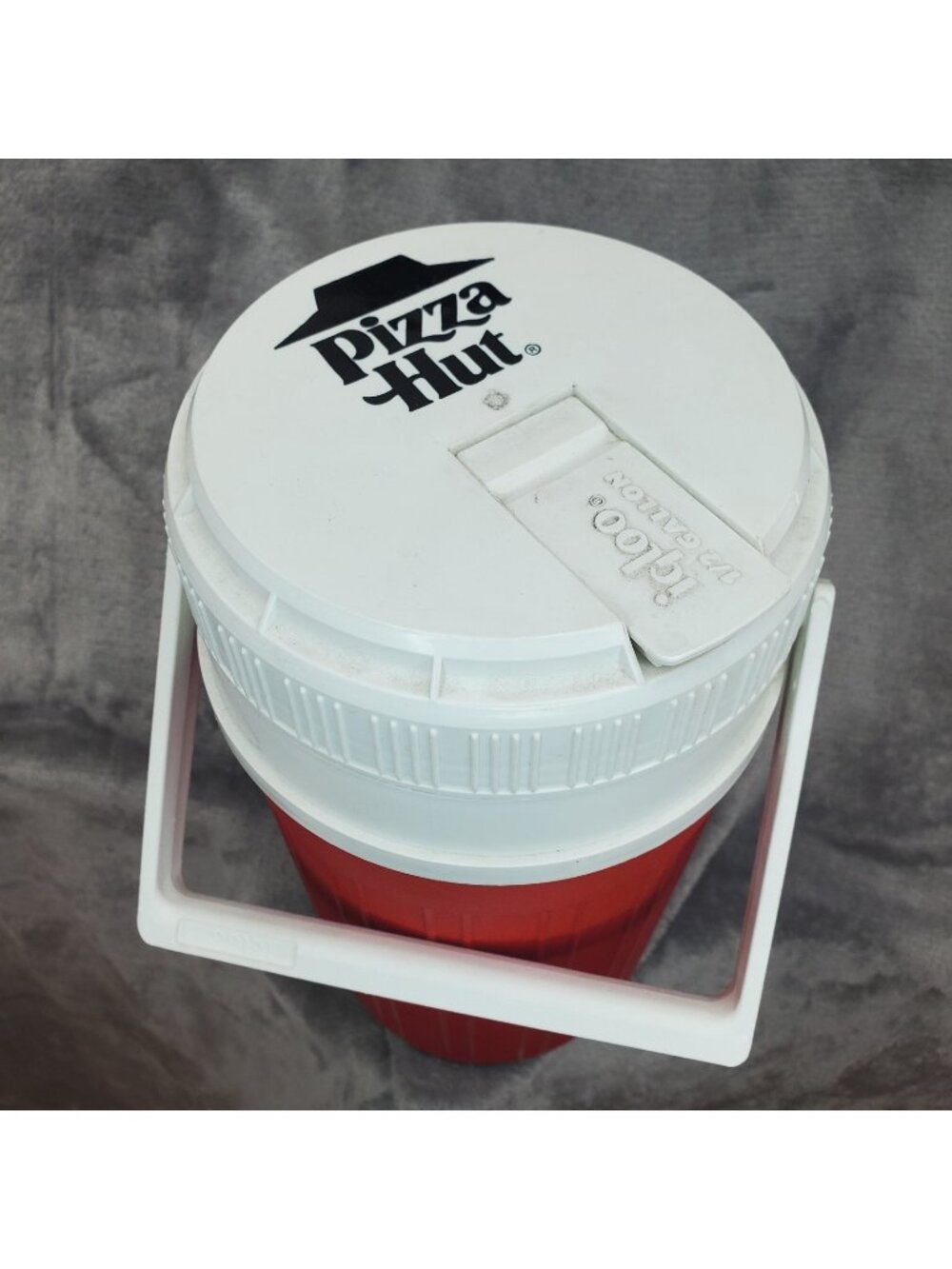 Vintage 1980s Pizza Hut Half 1/2 Gallon Water Jug Sports Picnic Travel Igloo Red